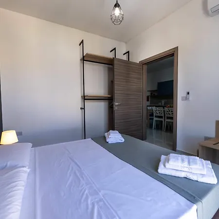 דירה Stunning New 3bdr In Swieqi By Pmi Malta *